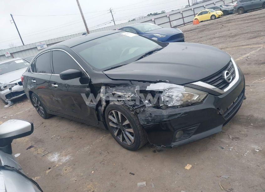 2017 Nissan Altima 2.5 SV (VIN 1N4AL3AP9HC153016) main photo