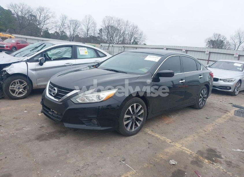 Photo 2 of 2017 Nissan Altima 2.5 SV (VIN 1N4AL3AP9HC153016)