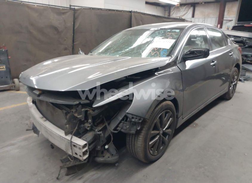 Photo 2 of 2017 Nissan Altima 2.5 SV (VIN 1N4AL3AP9HC161164)