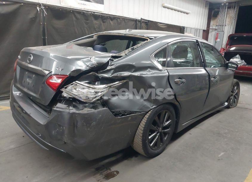 Photo 4 of 2017 Nissan Altima 2.5 SV (VIN 1N4AL3AP9HC161164)