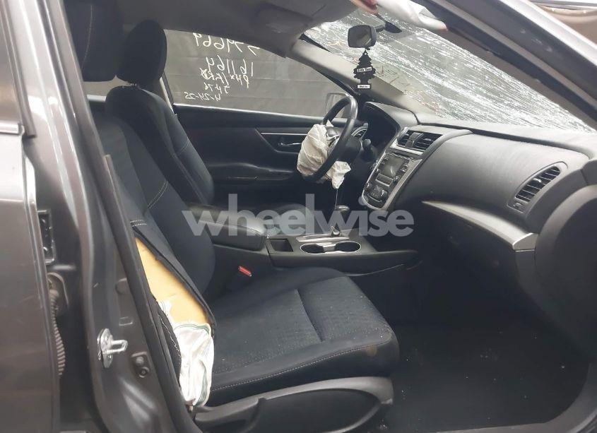 Photo 5 of 2017 Nissan Altima 2.5 SV (VIN 1N4AL3AP9HC161164)