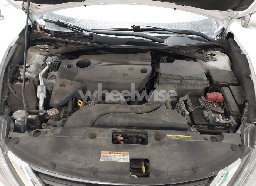 Photo 10 of 2017 Nissan Altima 2.5 SL (VIN 1N4AL3AP9HC164744)