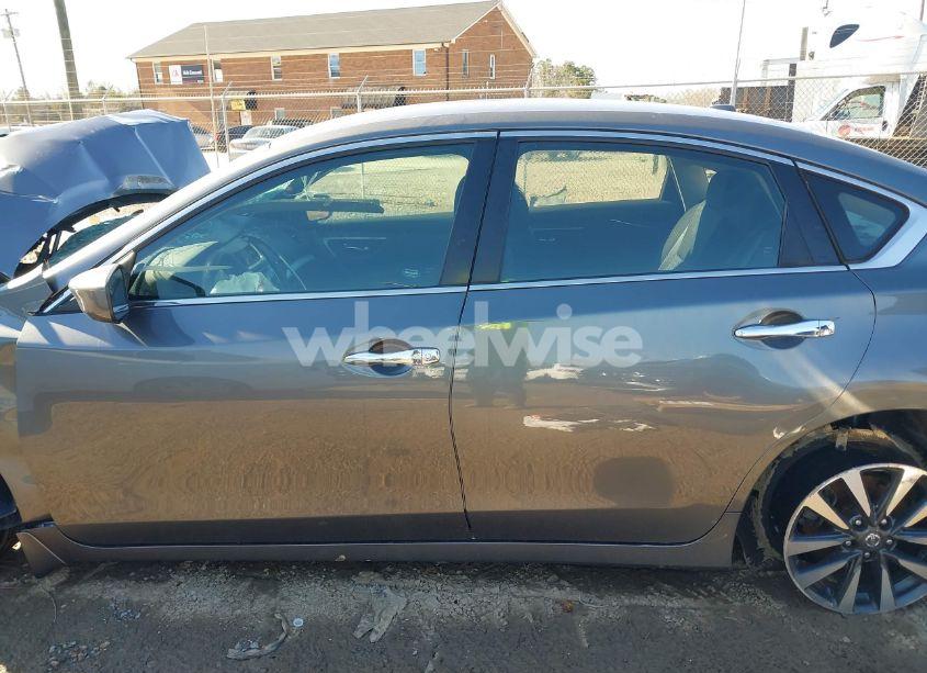 Photo 13 of 2017 Nissan Altima 2.5 SV (VIN 1N4AL3AP9HC167188)