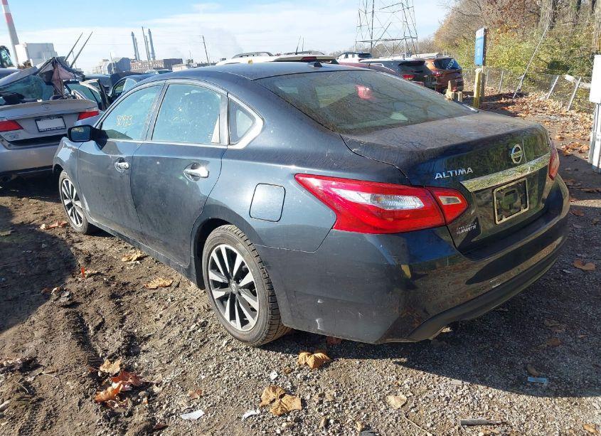 Photo 3 of 2017 Nissan Altima 2.5 SV (VIN 1N4AL3AP9HC179194)