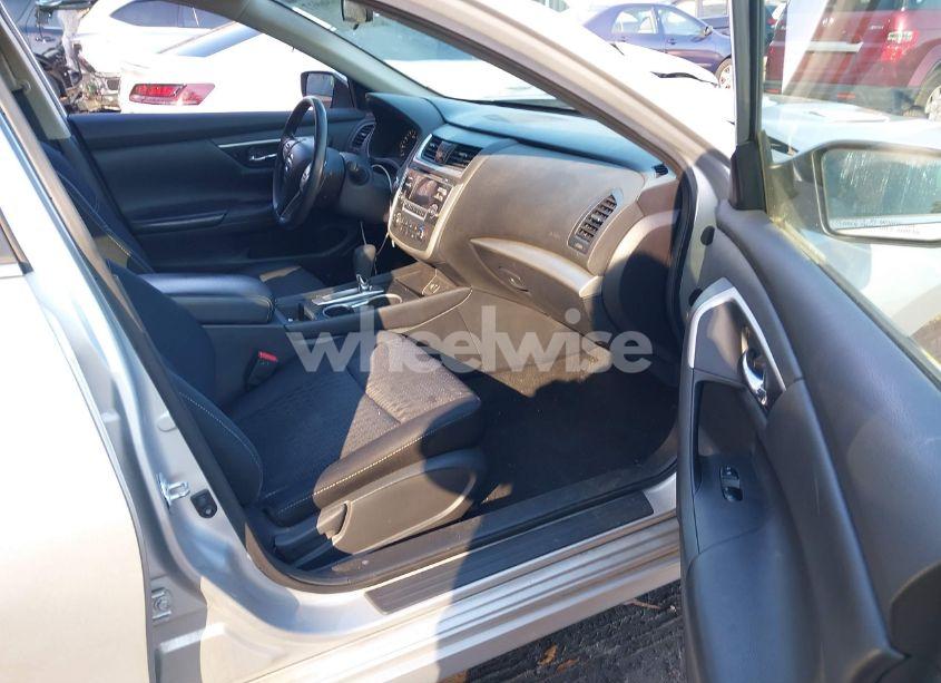 Photo 5 of 2017 Nissan Altima 2.5 S (VIN 1N4AL3AP9HC183570)
