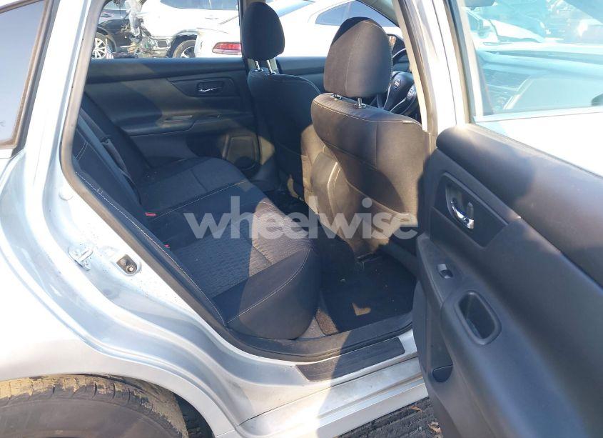 Photo 8 of 2017 Nissan Altima 2.5 S (VIN 1N4AL3AP9HC183570)