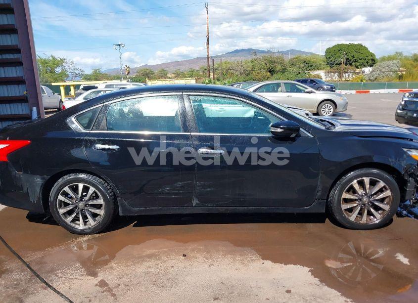 Photo 13 of 2017 Nissan Altima 2.5 SL (VIN 1N4AL3AP9HC185237)