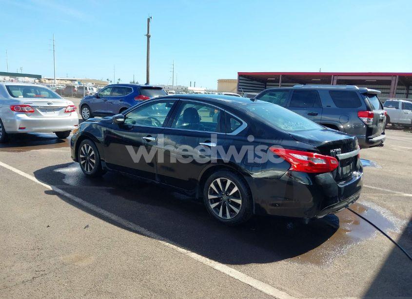 Photo 3 of 2017 Nissan Altima 2.5 SL (VIN 1N4AL3AP9HC185237)
