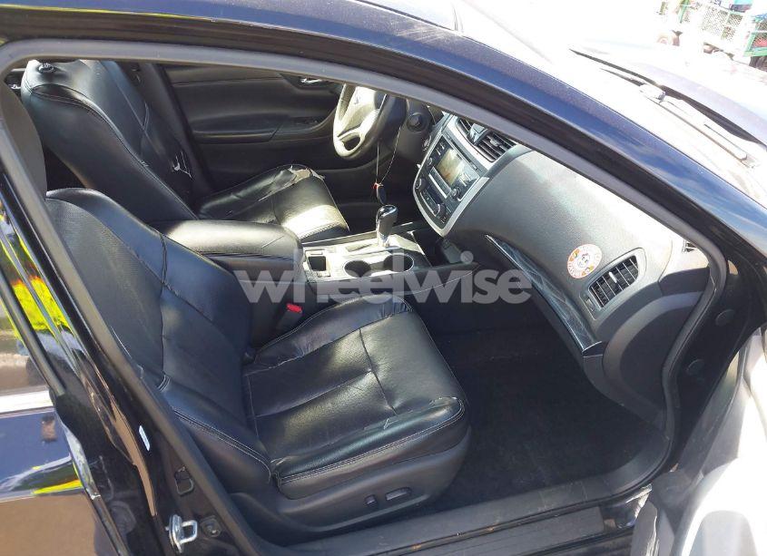 Photo 5 of 2017 Nissan Altima 2.5 SL (VIN 1N4AL3AP9HC185237)