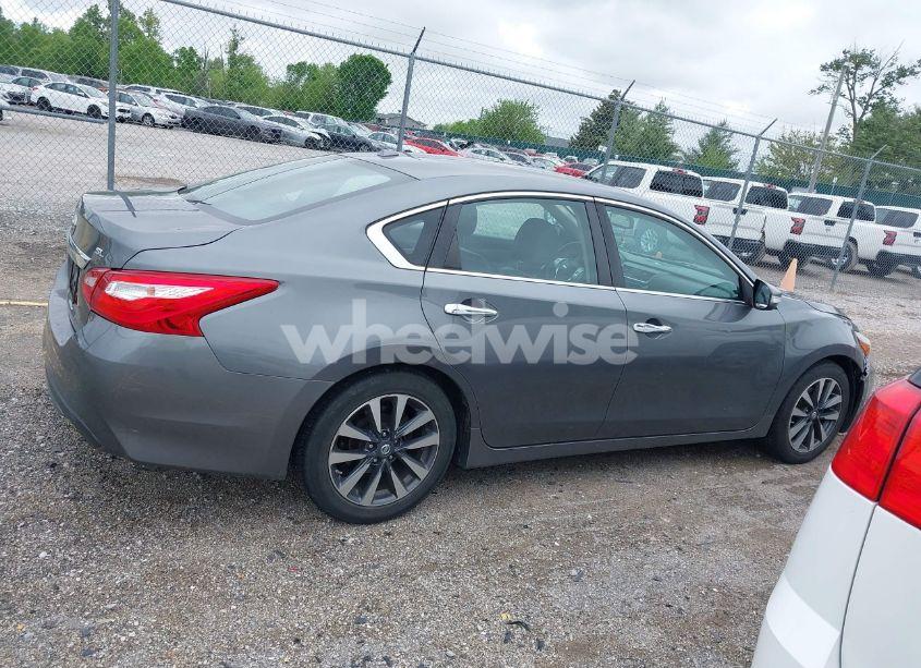 Photo 13 of 2017 Nissan Altima 2.5 SL (VIN 1N4AL3AP9HC186341)
