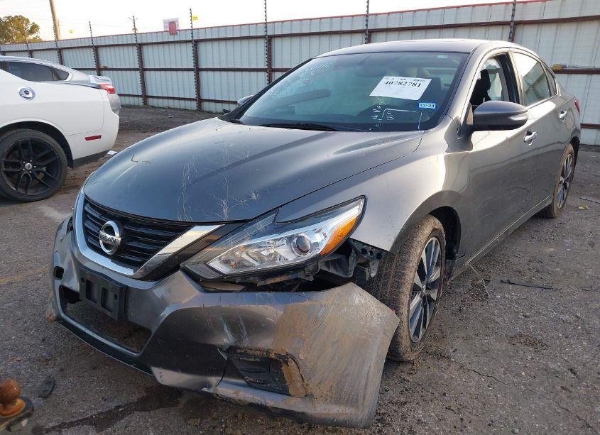 Photo 2 of 2017 Nissan Altima 2.5 SL (VIN 1N4AL3AP9HC197601)