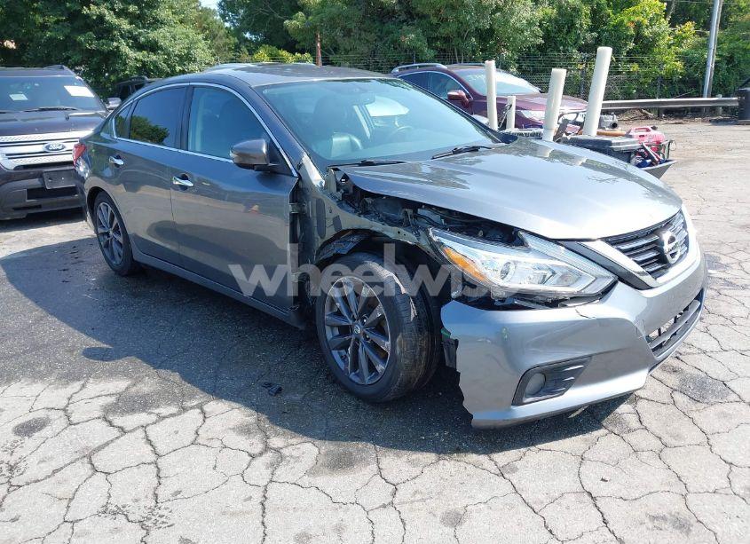 2017 Nissan Altima 2.5 SL (VIN 1N4AL3AP9HC203770) main photo
