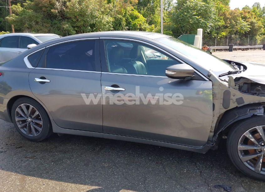 Photo 13 of 2017 Nissan Altima 2.5 SL (VIN 1N4AL3AP9HC203770)