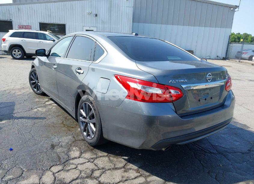 Photo 3 of 2017 Nissan Altima 2.5 SL (VIN 1N4AL3AP9HC203770)