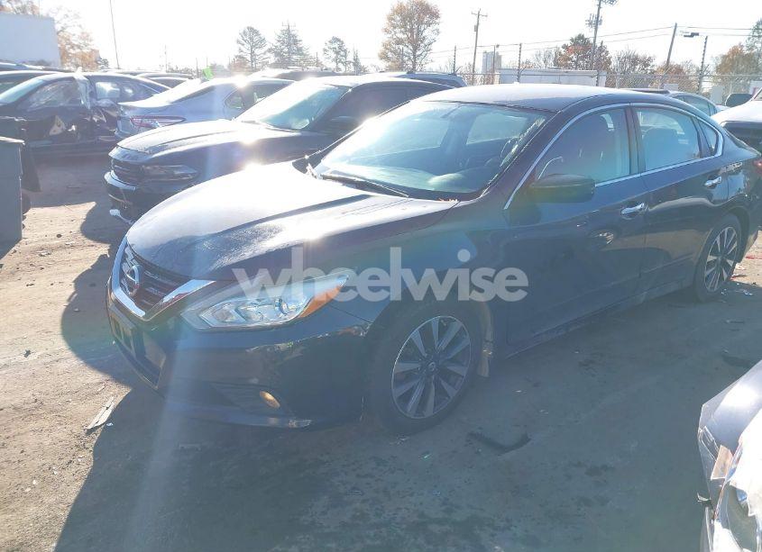 Photo 2 of 2017 Nissan Altima 2.5 SV (VIN 1N4AL3AP9HC209200)