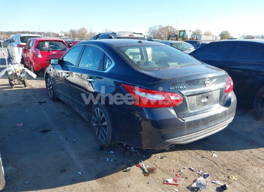 Photo 3 of 2017 Nissan Altima 2.5 SV (VIN 1N4AL3AP9HC209200)