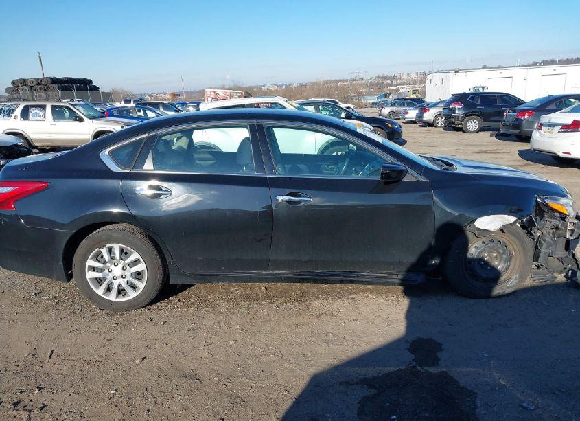 Photo 13 of 2017 Nissan Altima 2.5 S (VIN 1N4AL3AP9HC213506)