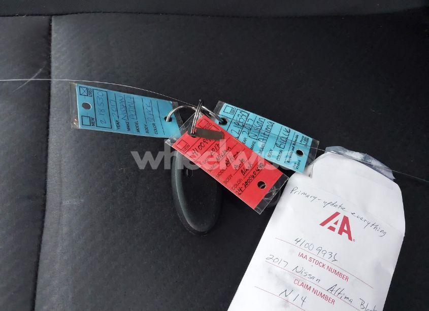 Photo 11 of 2017 Nissan Altima 2.5 SR (VIN 1N4AL3AP9HC218530)