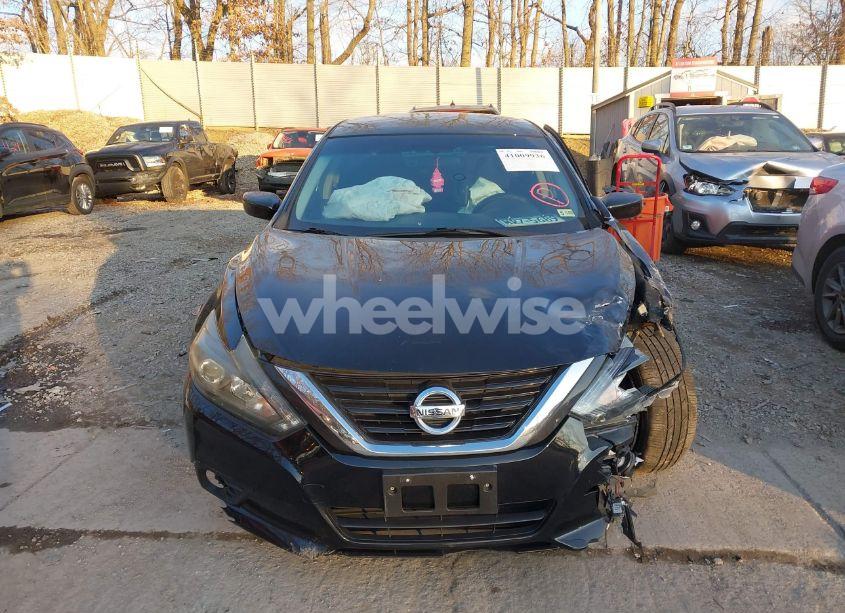 Photo 13 of 2017 Nissan Altima 2.5 SR (VIN 1N4AL3AP9HC218530)