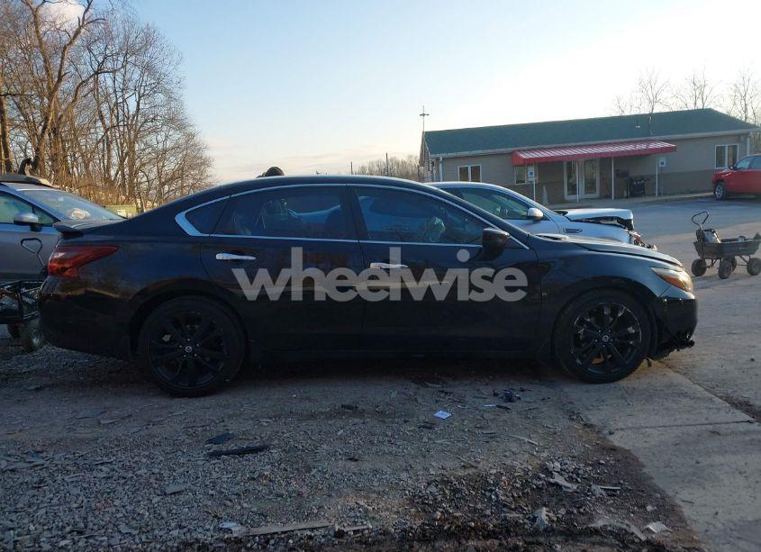 Photo 14 of 2017 Nissan Altima 2.5 SR (VIN 1N4AL3AP9HC218530)