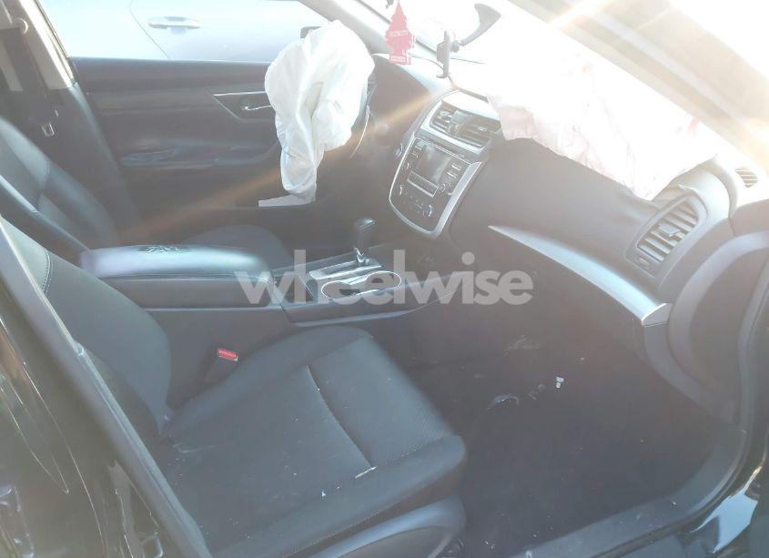 Photo 5 of 2017 Nissan Altima 2.5 SR (VIN 1N4AL3AP9HC218530)
