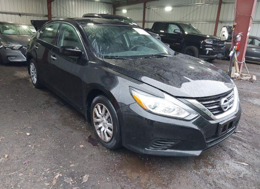 2017 Nissan Altima 2.5 S (VIN 1N4AL3AP9HC224750) main photo