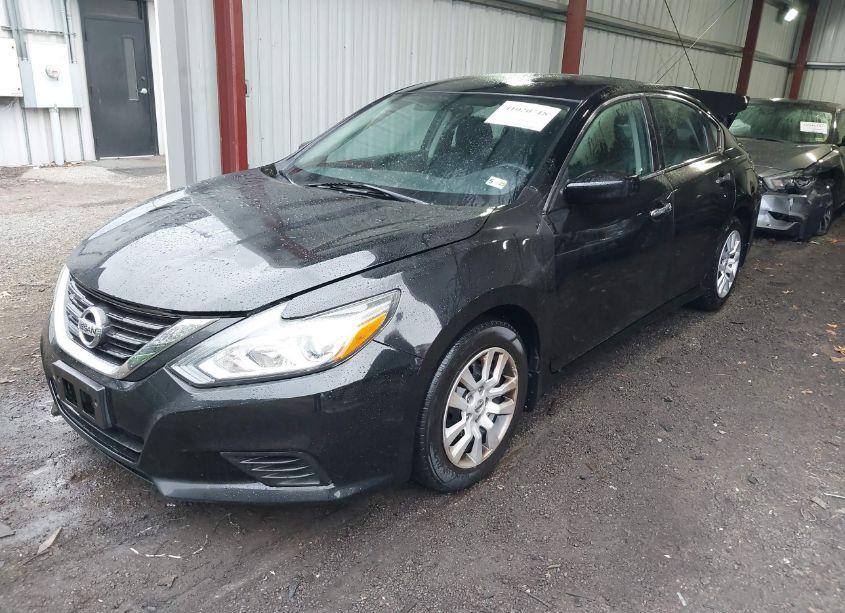 Photo 2 of 2017 Nissan Altima 2.5 S (VIN 1N4AL3AP9HC224750)