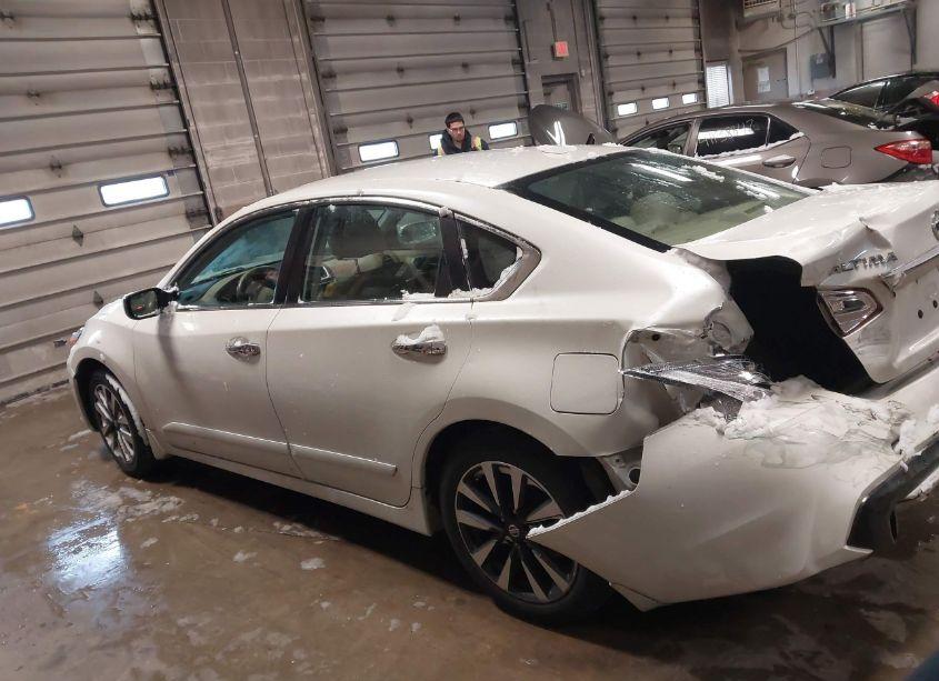 Photo 14 of 2017 Nissan Altima 2.5 SV (VIN 1N4AL3AP9HC230547)