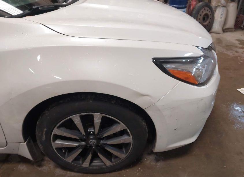 Photo 18 of 2017 Nissan Altima 2.5 SV (VIN 1N4AL3AP9HC230547)