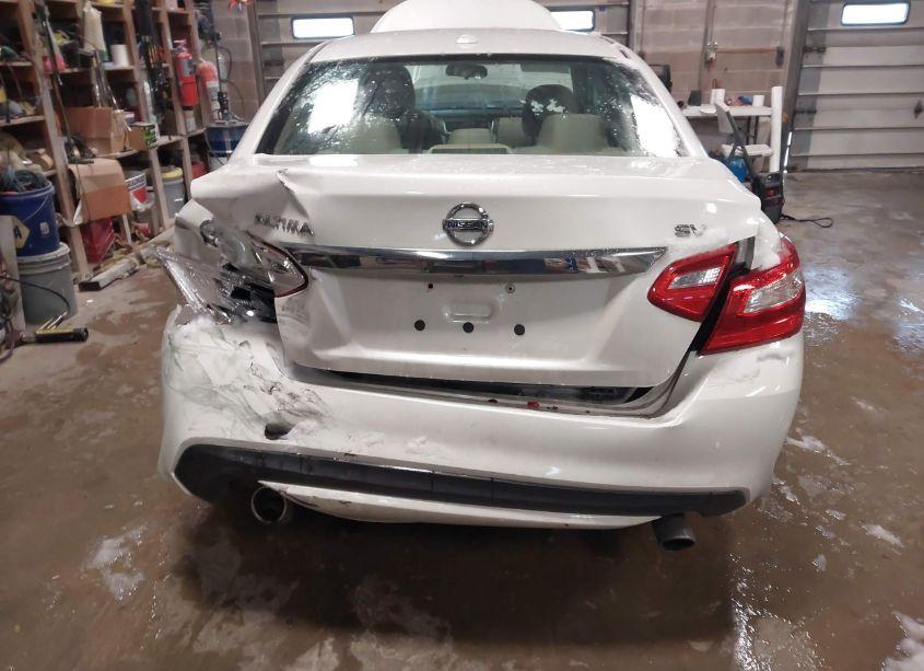 Photo 6 of 2017 Nissan Altima 2.5 SV (VIN 1N4AL3AP9HC230547)