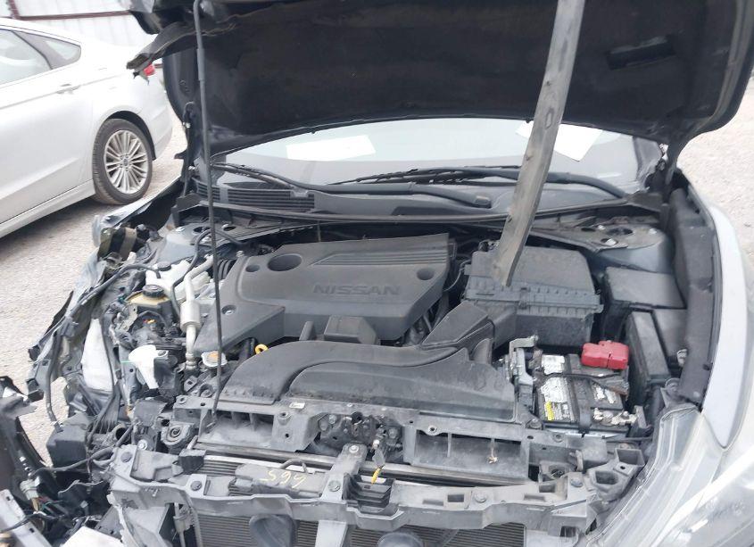 Photo 10 of 2017 Nissan Altima 2.5 SR (VIN 1N4AL3AP9HC232122)