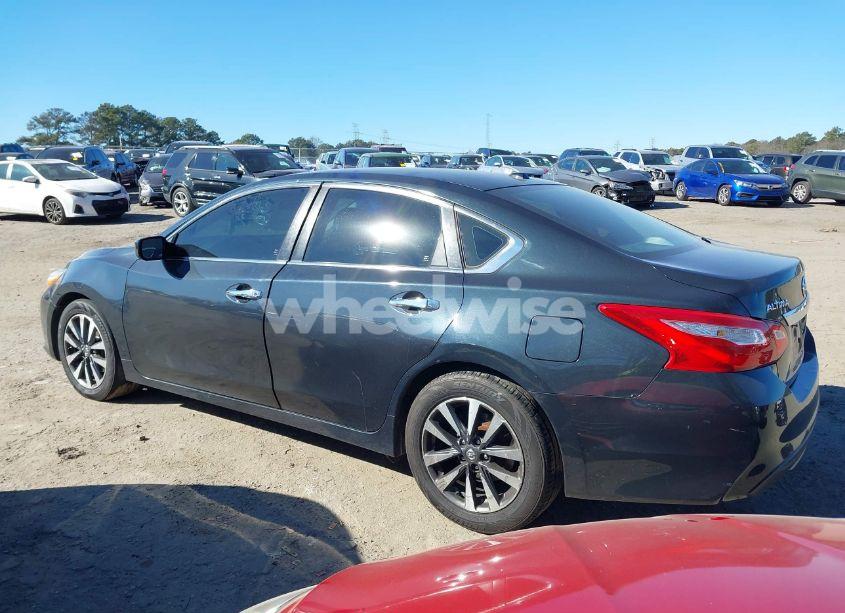 Photo 3 of 2017 Nissan Altima 2.5 SV (VIN 1N4AL3AP9HC238115)