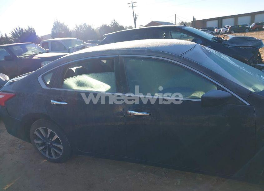 Photo 13 of 2017 Nissan Altima 2.5 SV (VIN 1N4AL3AP9HC238325)
