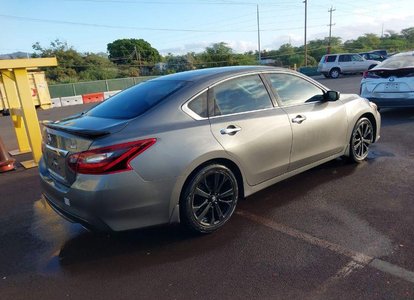 Photo 4 of 2017 Nissan Altima 2.5 SR (VIN 1N4AL3AP9HC242813)