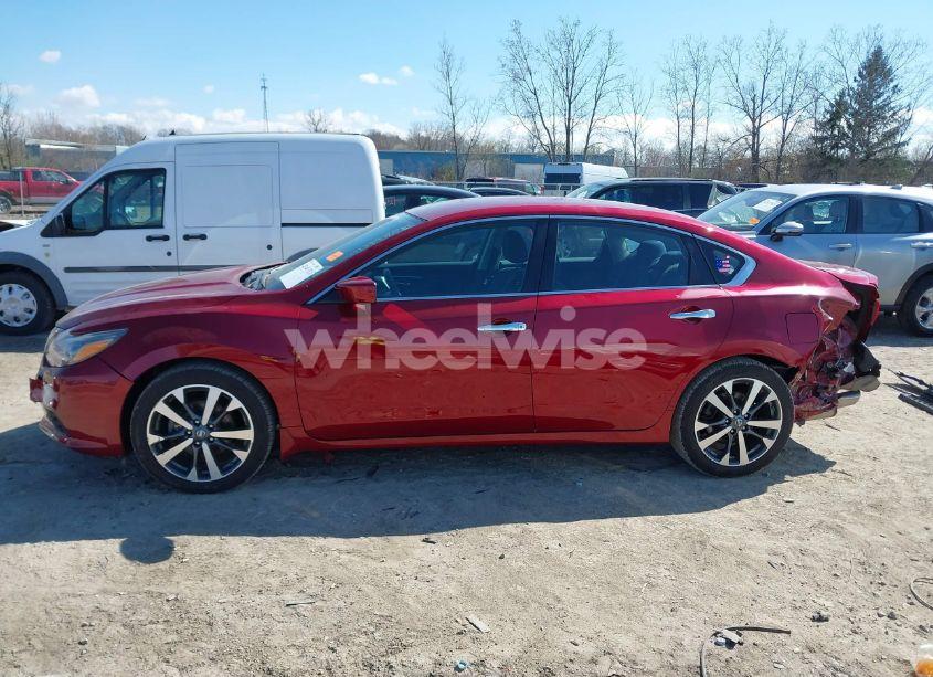 Photo 15 of 2017 Nissan Altima 2.5 SR (VIN 1N4AL3AP9HC257487)