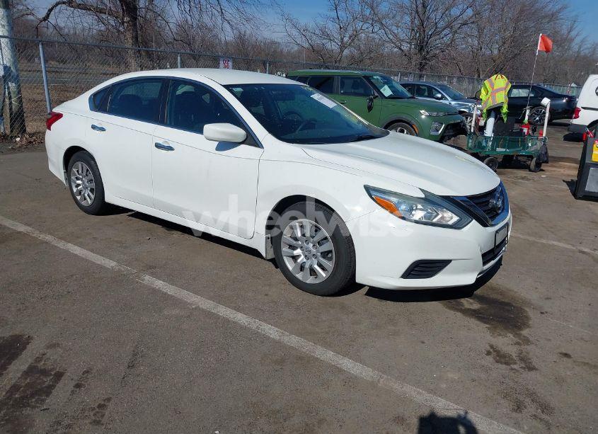 2017 Nissan Altima 2.5 S (VIN 1N4AL3AP9HC273303) main photo