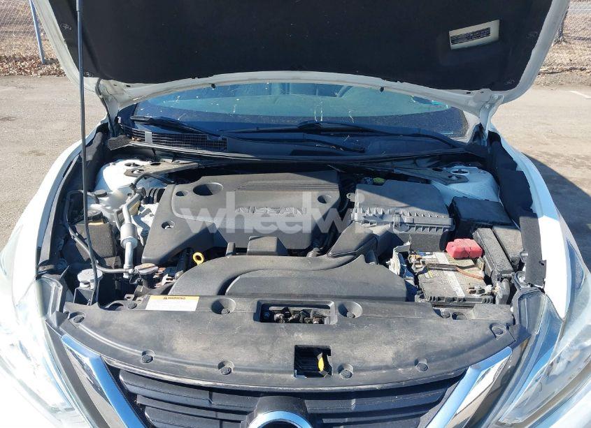 Photo 10 of 2017 Nissan Altima 2.5 S (VIN 1N4AL3AP9HC273303)