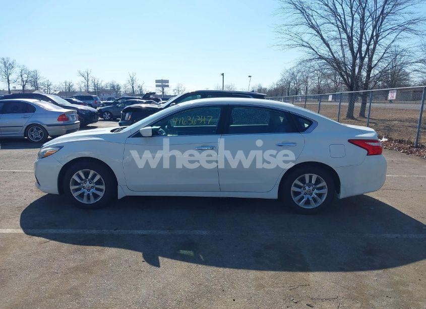 Photo 14 of 2017 Nissan Altima 2.5 S (VIN 1N4AL3AP9HC273303)