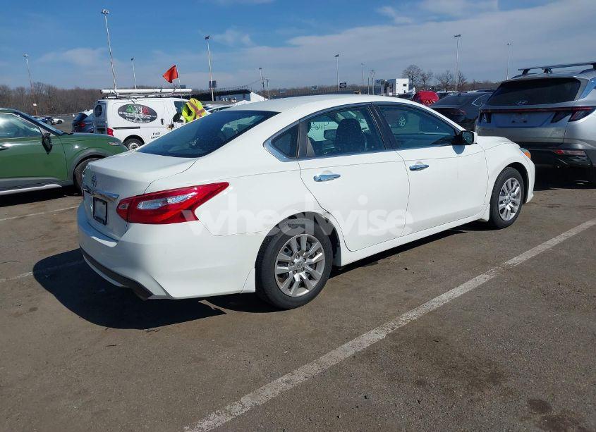 Photo 4 of 2017 Nissan Altima 2.5 S (VIN 1N4AL3AP9HC273303)
