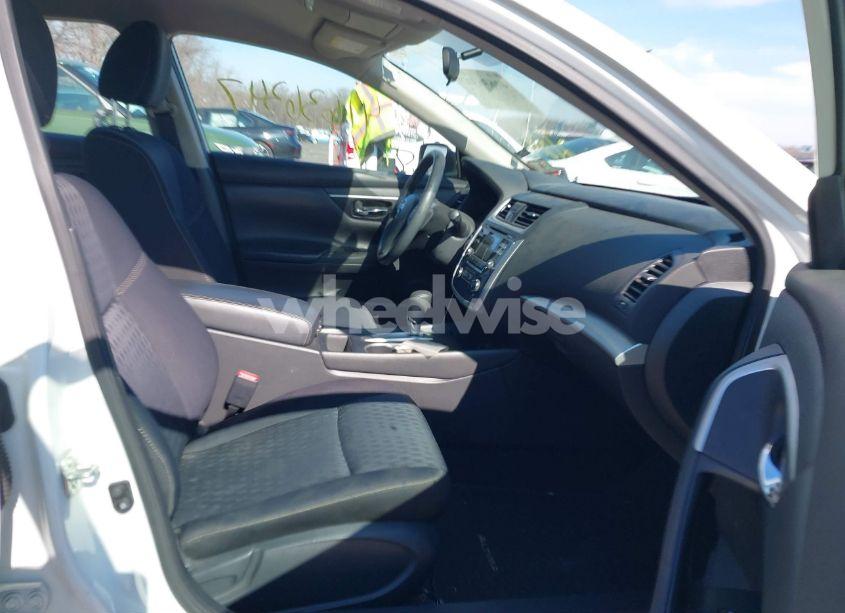 Photo 5 of 2017 Nissan Altima 2.5 S (VIN 1N4AL3AP9HC273303)