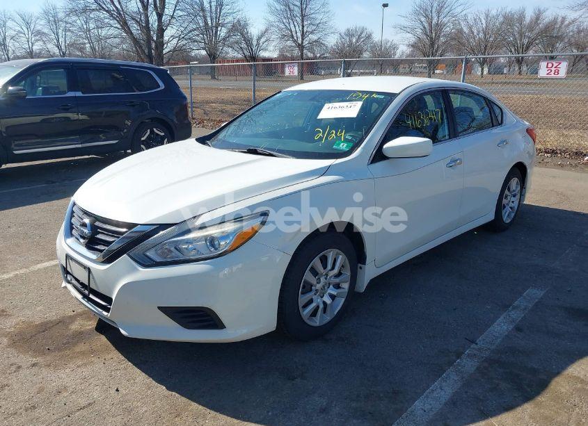 Photo 6 of 2017 Nissan Altima 2.5 S (VIN 1N4AL3AP9HC273303)