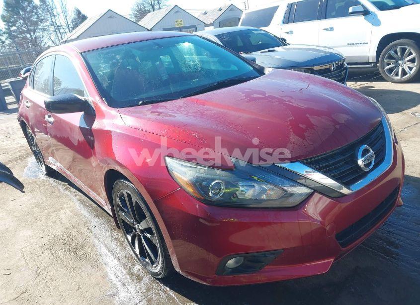 2017 Nissan Altima 2.5 SR (VIN 1N4AL3AP9HC471539) main photo