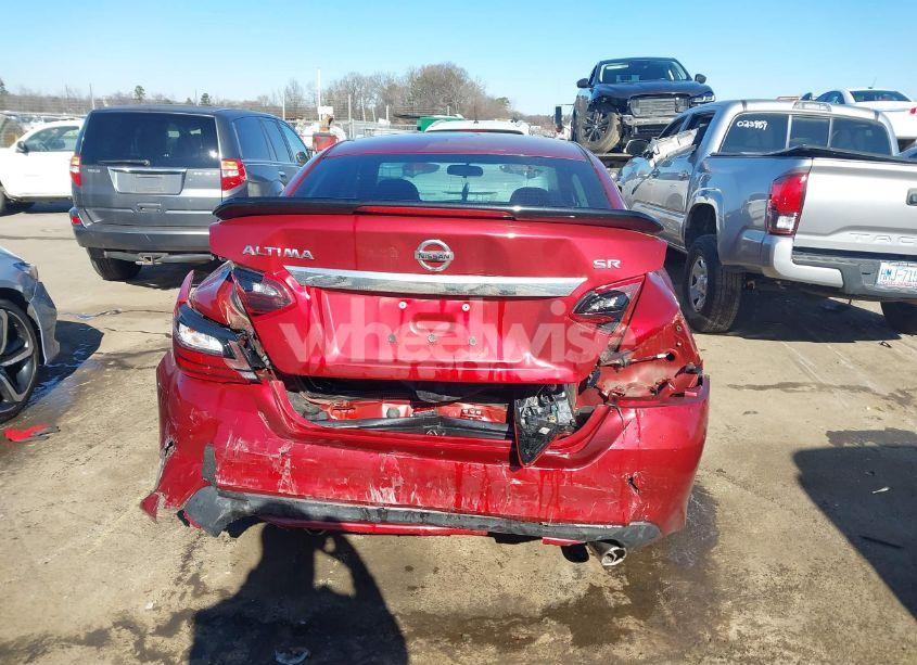 Photo 6 of 2017 Nissan Altima 2.5 SR (VIN 1N4AL3AP9HC471539)