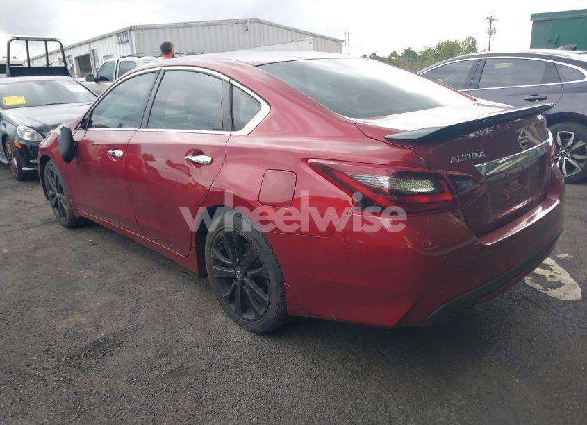 Photo 3 of 2017 Nissan Altima 2.5 SR (VIN 1N4AL3AP9HC473338)