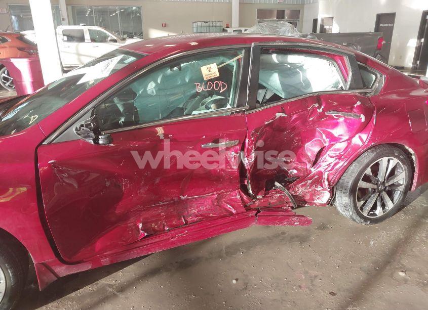 Photo 6 of 2017 Nissan Altima 2.5 SR (VIN 1N4AL3AP9HC480323)