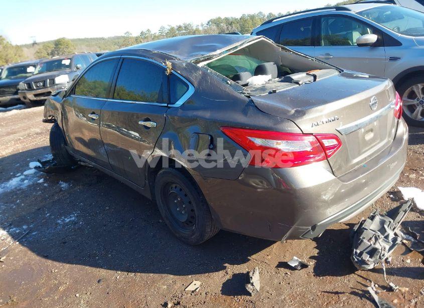 Photo 3 of 2017 Nissan Altima 2.5/2.5 S/2.5 SL/2.5 SR/2.5 SV (VIN 1N4AL3AP9HN306319)