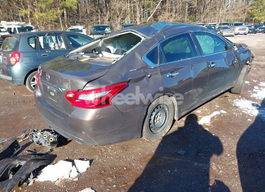 Photo 4 of 2017 Nissan Altima 2.5/2.5 S/2.5 SL/2.5 SR/2.5 SV (VIN 1N4AL3AP9HN306319)
