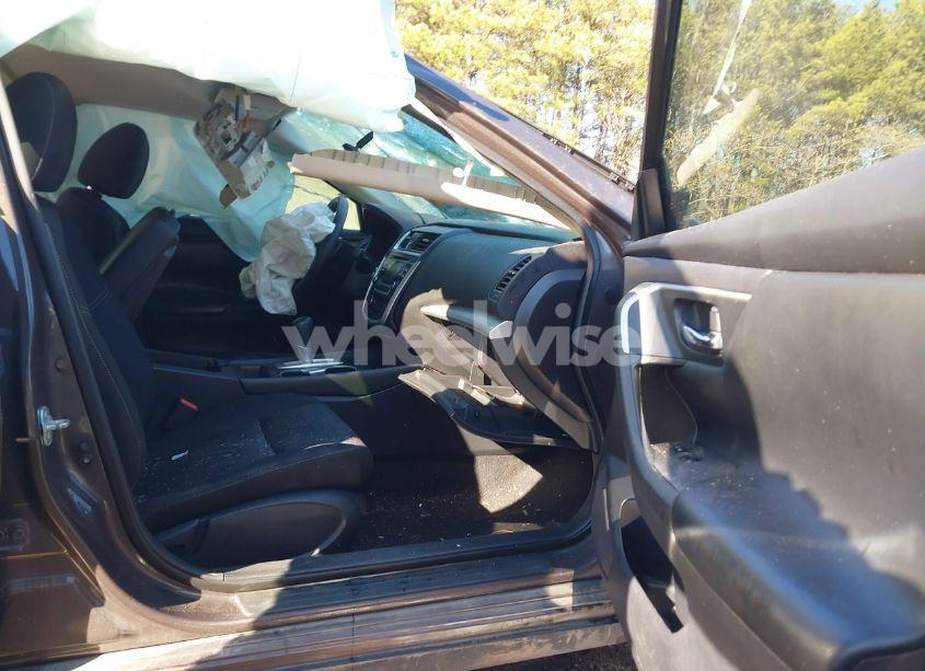 Photo 5 of 2017 Nissan Altima 2.5/2.5 S/2.5 SL/2.5 SR/2.5 SV (VIN 1N4AL3AP9HN306319)