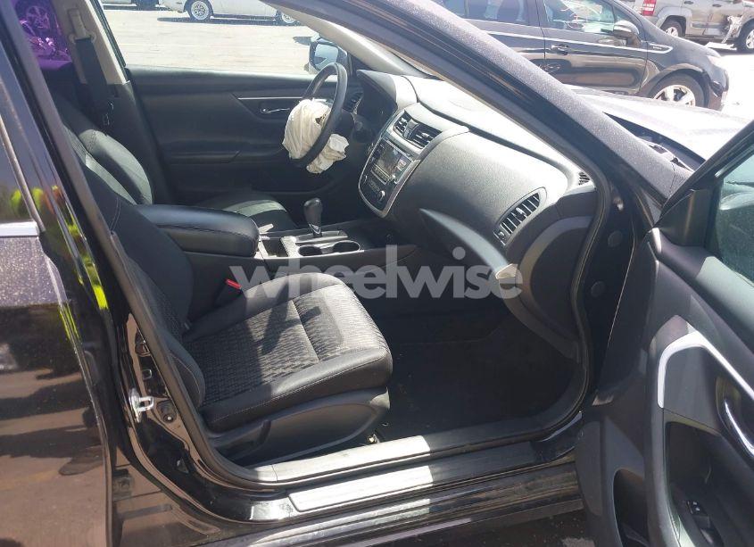 Photo 5 of 2017 Nissan Altima 2.5 S (VIN 1N4AL3AP9HN312444)