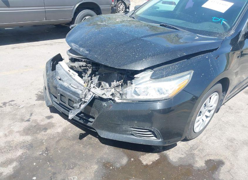 Photo 6 of 2017 Nissan Altima 2.5 S (VIN 1N4AL3AP9HN312444)